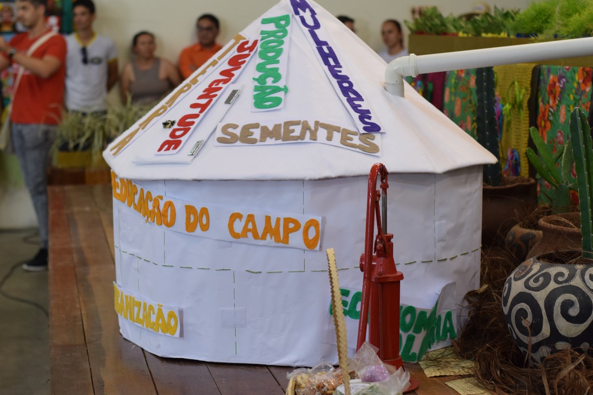 Conheçam o posicionamento político da articulação do Semiárido Brasileiro construído durante o IX EnconASA, realizado em Mossoró, entre os dias 21 a 25 de novembro e que teve participação dos povos e comunidades tradicionais de todo o Semiárido Brasileiro.