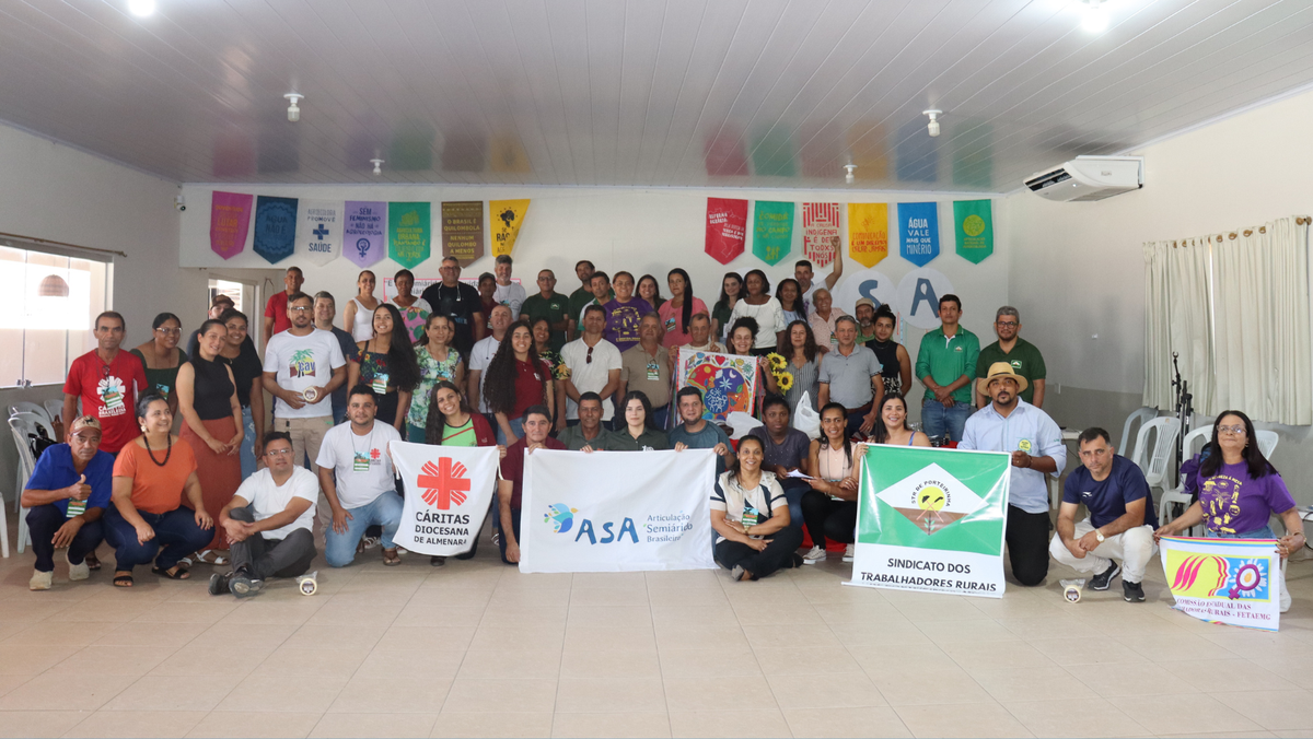 Entre os dias 10 e 12 de setembro, o II Encontro Estadual da Articulação Semiárido Mineiro reuniu lideranças de povos tradicionais, estudantes e professores da EFA, agricultoras e agricultores familiares de 7 microrregiões de Minas Gerais.